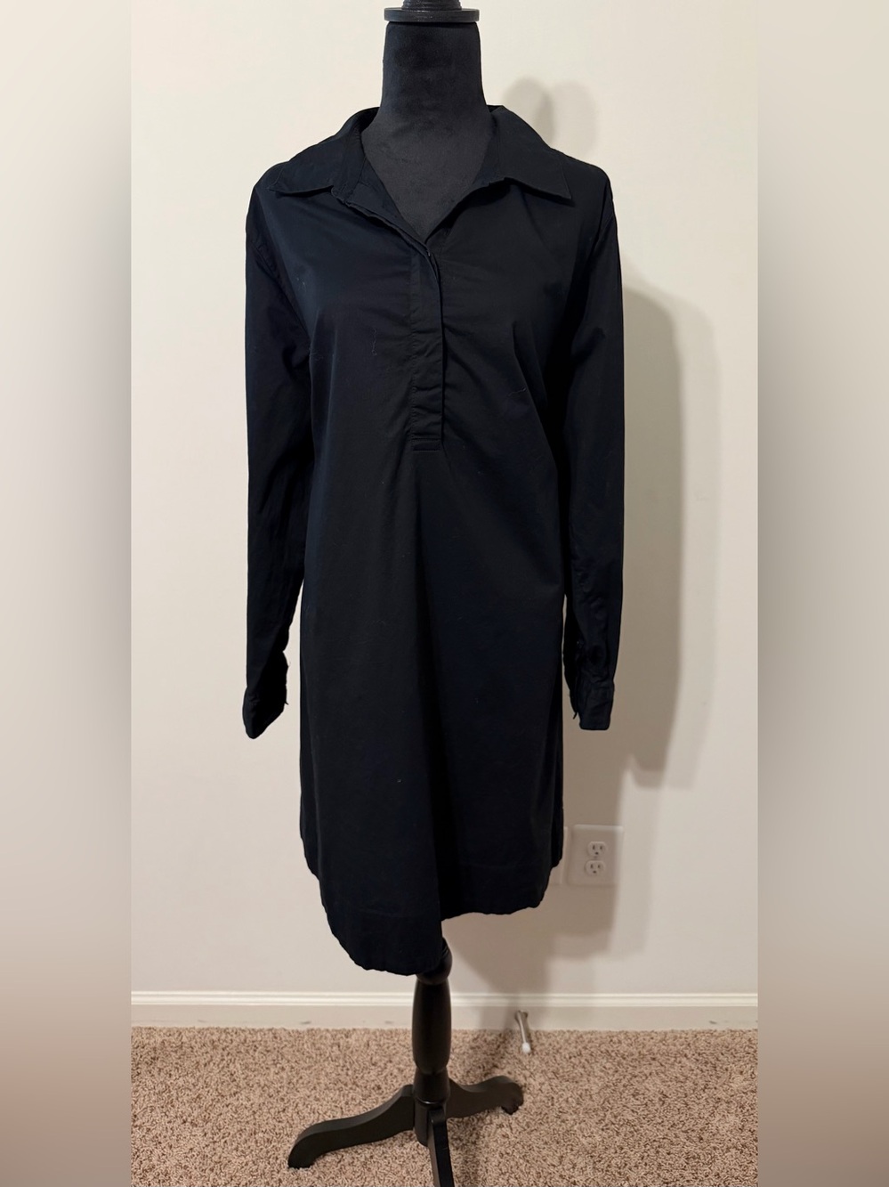 Old Navy Black Long-Sleeve Shirt Dress